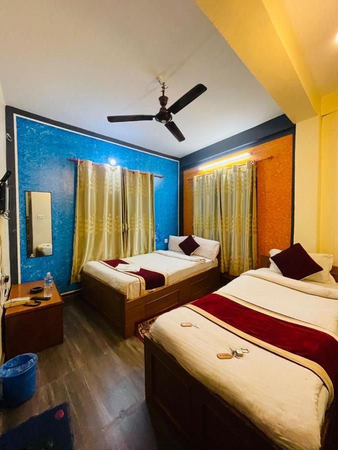 Hotel Old Durbar Pokhara Bagian luar foto